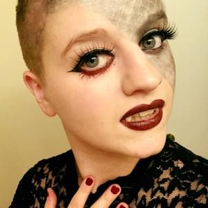 Meet your Posher, Emilie